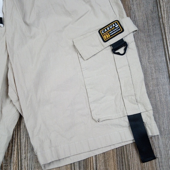 Causal Collection Tan Khaki Cargo Shorts - Picture 3 of 9